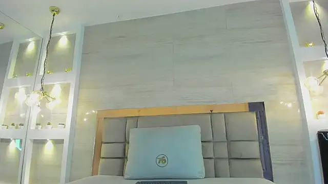chloe_murray webcam