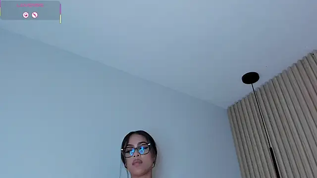 Mila_Hank_ webcam