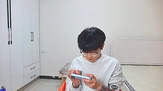 KK-cuteboy webcam