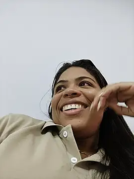 IndiaPozuda_ webcam