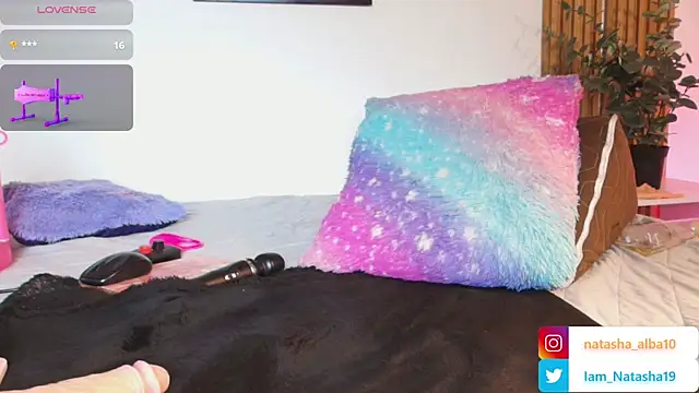 NatashaEgnath webcam