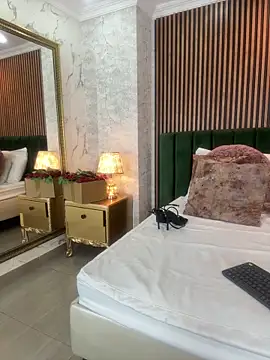 MonicaMoret webcam