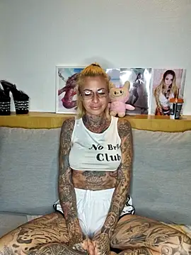 Sarah-Daniels webcam