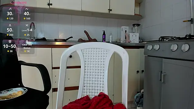 BustyGlow webcam