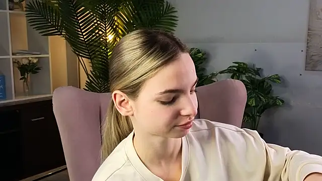 RosannPritchard webcam