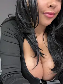HaileyDiana webcam