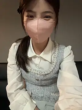 gougou13 live sex cam