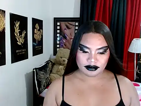 TSbrianaHugeCock webcam