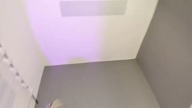 Zhally_Dee webcam