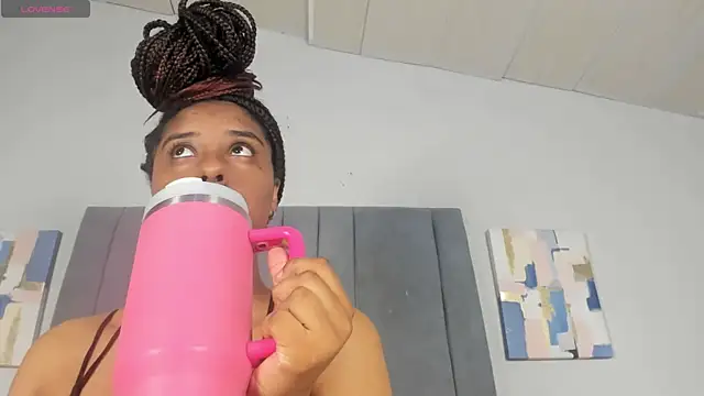 Sophia_Ebony webcam