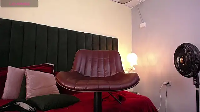 jhos_padill (M twink) - masturbation for 5 minutes