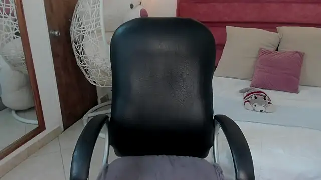 lia_mariana webcam