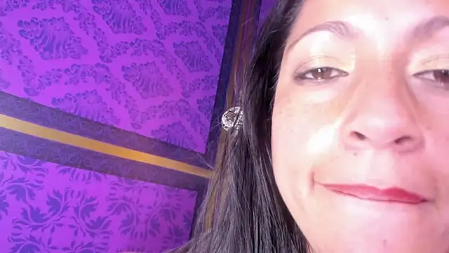 Scarlett_Barnes webcam