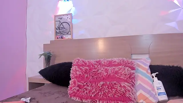 KittyVelve webcam