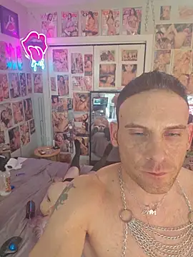 luvs2cumm69 webcam