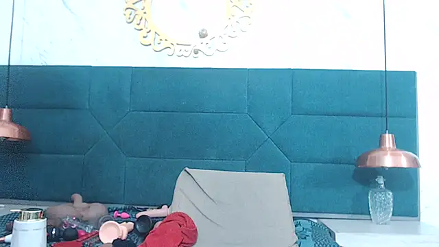chanel_grant webcam