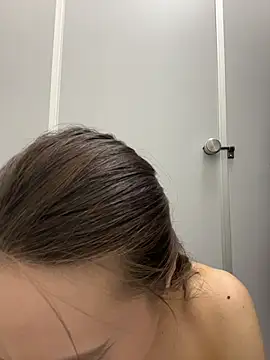 Holly_Play webcam