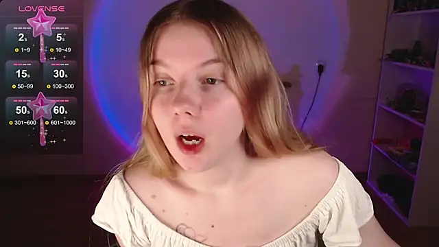 Strawberry_juli webcam