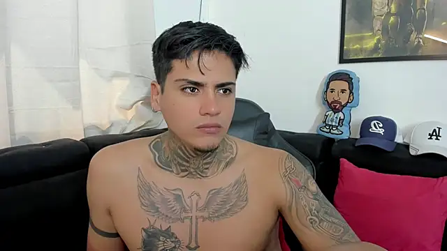 sweetlatinoboy webcam