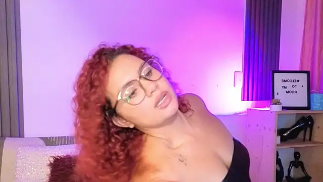 Aliz_Gerrrard webcam