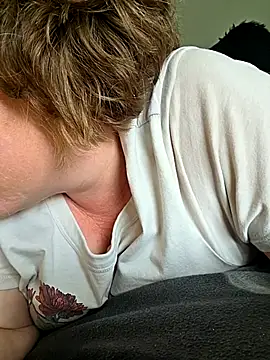 julimonroe webcam