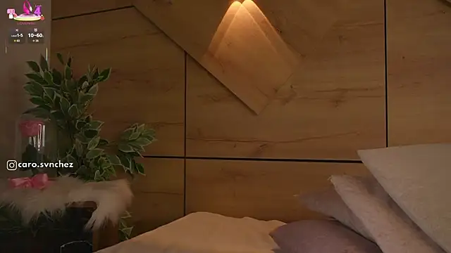 caro_sanchezz webcam
