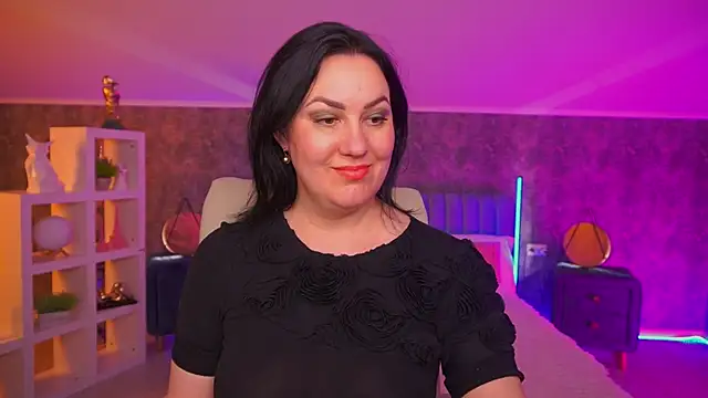 VelvetLuck webcam