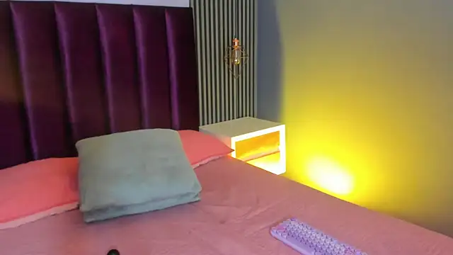 LauraAristizabal webcam