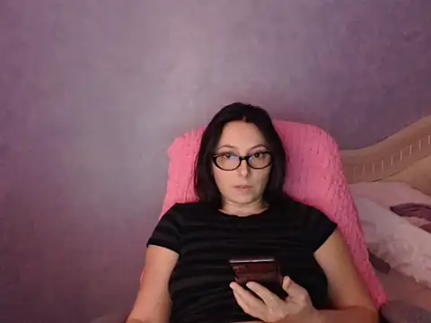 LuckyLisa23 webcam