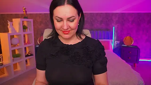 VelvetLuck webcam