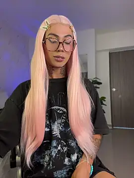 miss_tatiana_ (Ask my age) - BIG CUMSHOT AND RIDING HUGE DILDO //GOAL