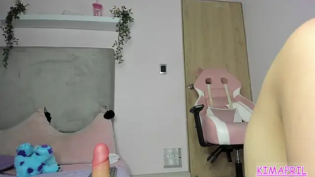 KIMAPRIL webcam