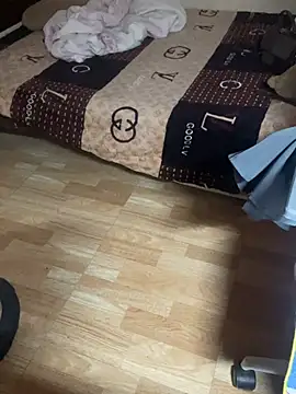 Mina048 webcam