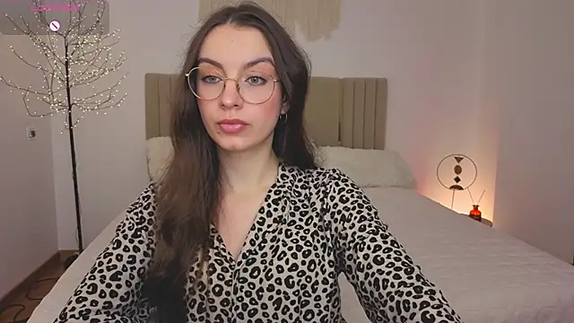 Real_cutie1 webcam