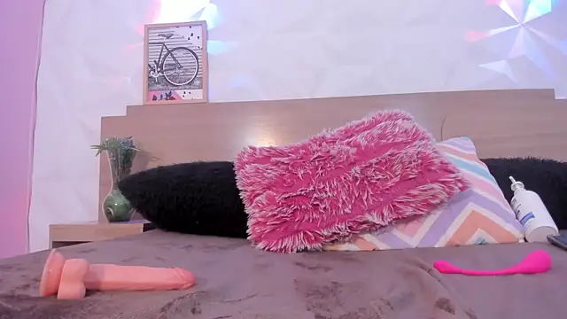 KittyVelve webcam