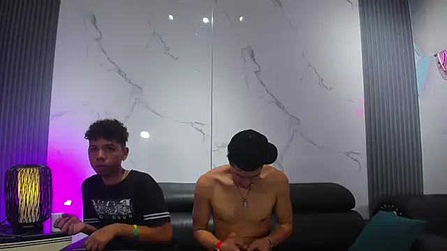 Spicy_guys webcam