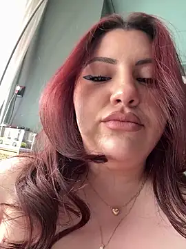 CurvyKimmy1