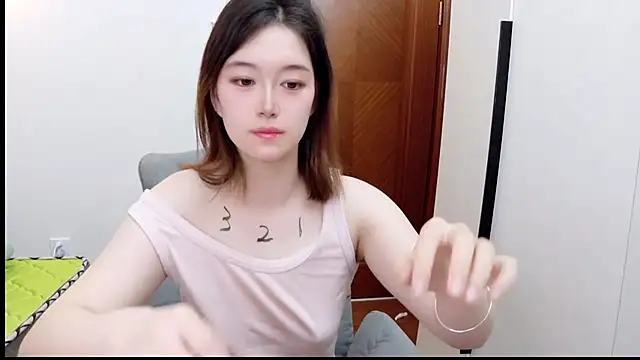 美女onnina在线直播