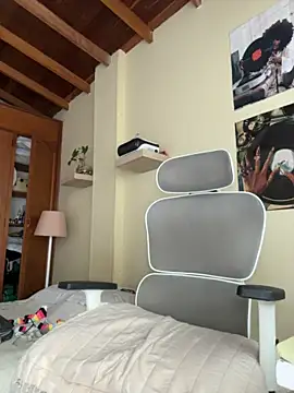 GabriSaenz webcam