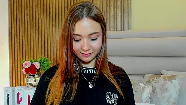 LondraBlush webcam