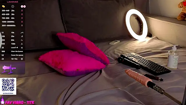 LisanBrown webcam
