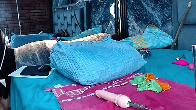 Couple_Gold69 webcam