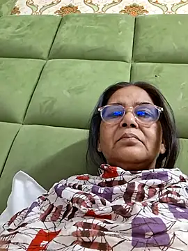 shalini3456 (F mature) - 1000