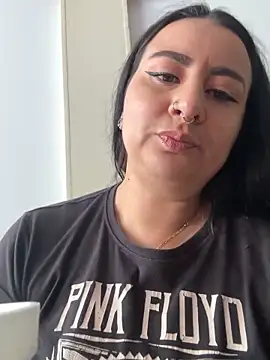 Abril_Luv webcam