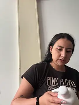 Abril_Luv webcam