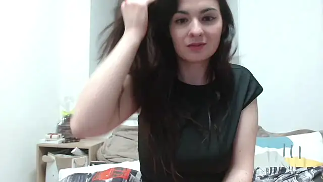 desirmiss1 (F young) - je suce en zoom 1 mn
