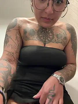 Rae_Lil_White webcam