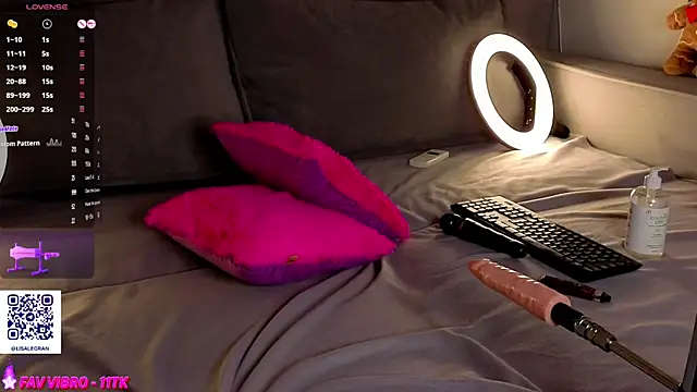 LisanBrown webcam
