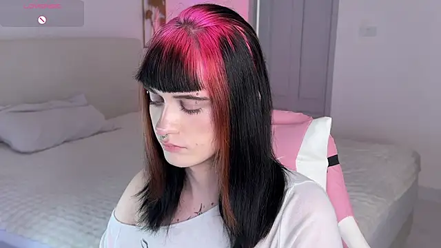 Vailyreb_ webcam
