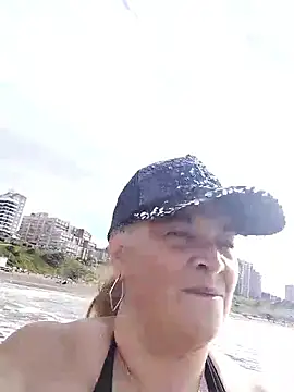 momismilf544 webcam